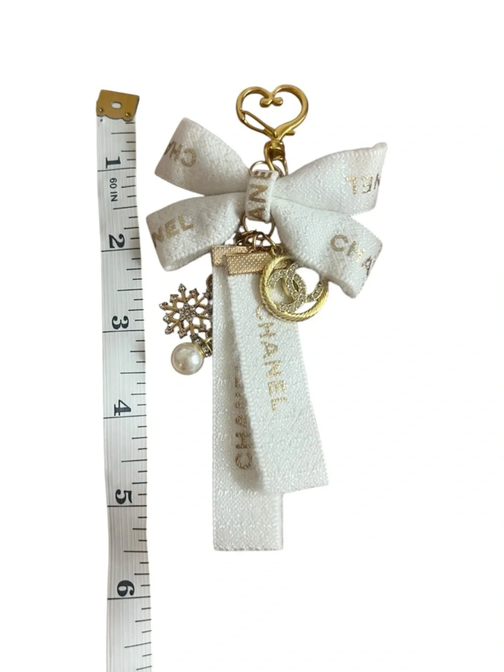 Chanel White Bow Charm Keychain Charm NIB - Picture 7 of 13